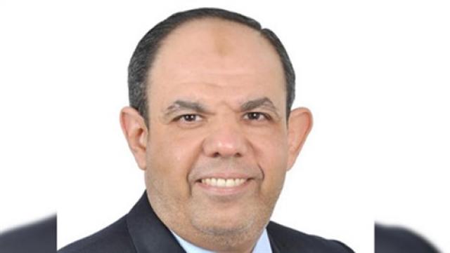 الدكتور أحمد سمير فرج