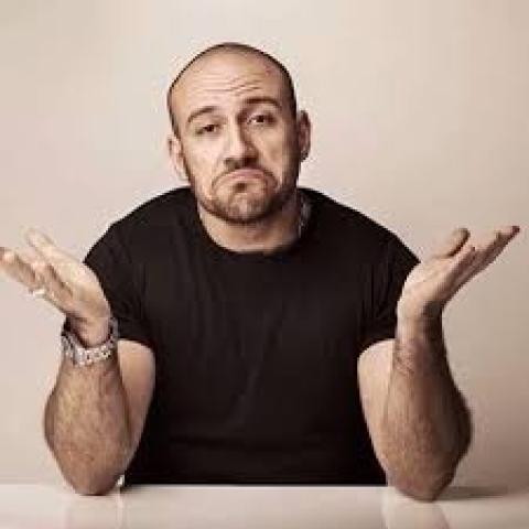 الفنان احمد مكى