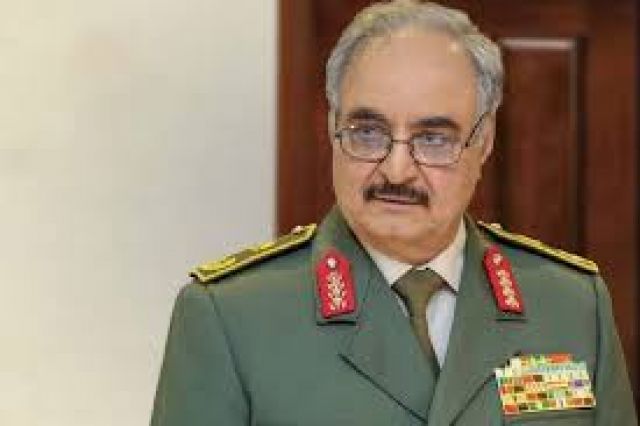 القائد الليبي خليفة حفتر