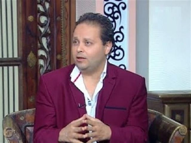 الإعلامى الراحل عمر نجيب