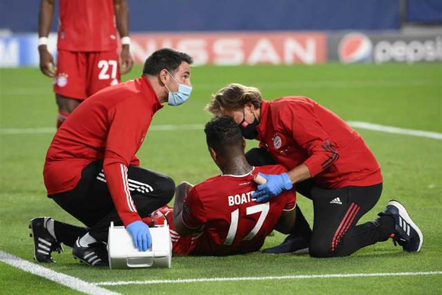 إصابة بواتينج لاعب بايرن ميونخ خلال مباراة باريس سان جيرمان