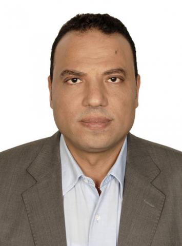 الكاتب الصحفى بسام عبدالسميع