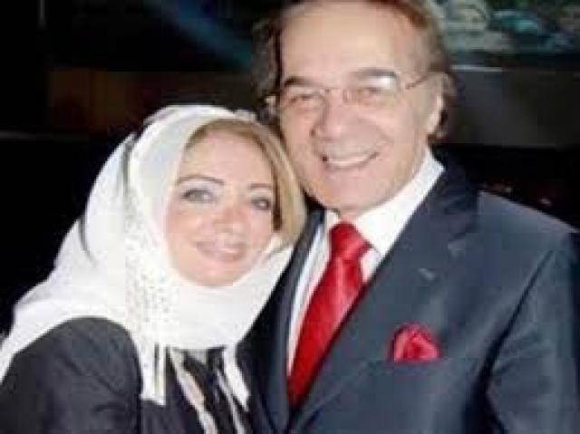 الفنان الراحل محمود ياسين وزوجته الفنانة شهيرة