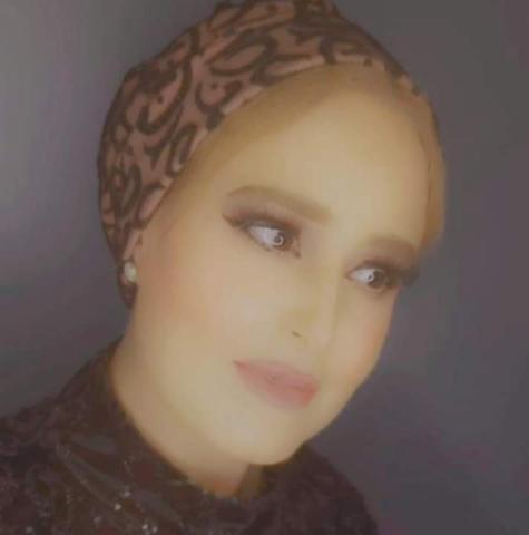 الكاتبة اسماء عبدالمنعم