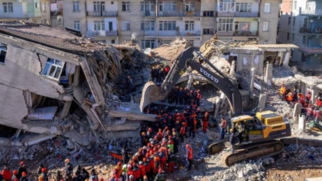 مصابي زلزال تركيا