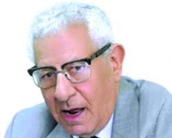 مكرم محمد أحمد