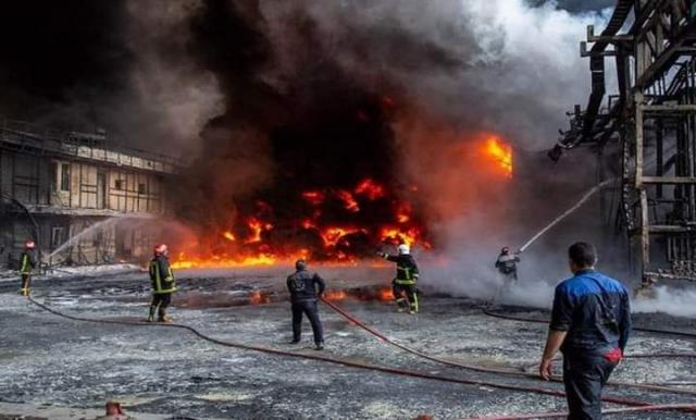 حريق فى مدينة بوشهر الإيرانية