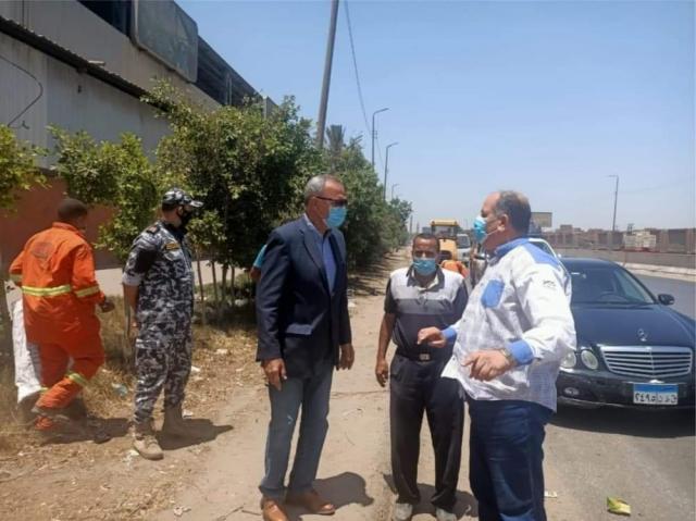 اللواء العجان اثناء جولته بشوارع المحافظة