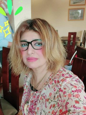 الأديبة نجلاء احمد حسن