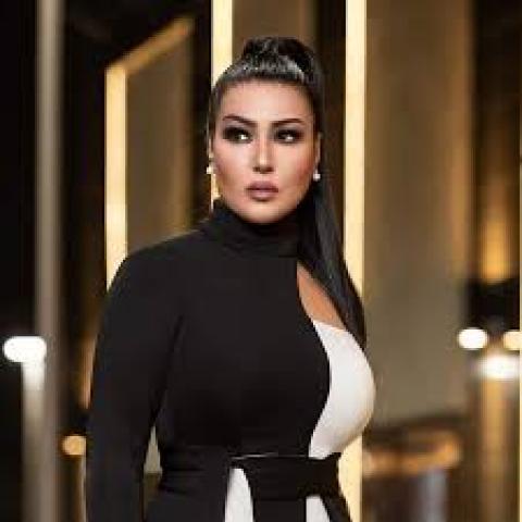 الفنانة سمية الخشاب