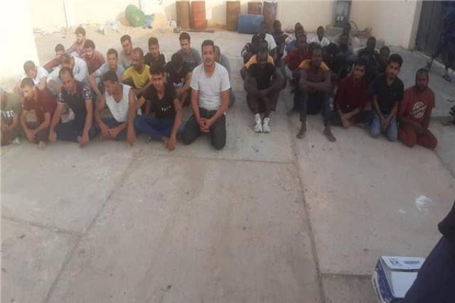 بينهم 13 مصريا.. ليبيا تعلن تحرير 37 شخصا مختطفا 