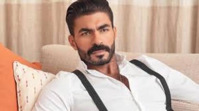 الفنان خالد سليم