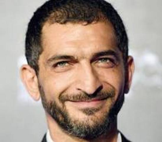 سياسة عمرو واكد