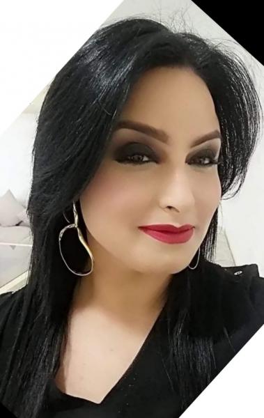 الفنانة التونسية عفاف اللطيف