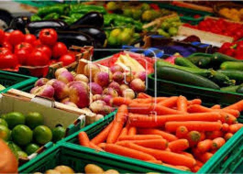 أسعار الخضراوات والفاكهة اليوم الثلاثاء 16-8-2022