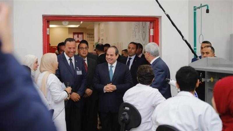 الرئيس السيسي يزور جامعة المنصورة الجديدة