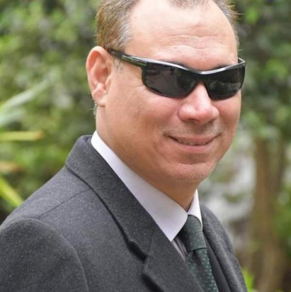 الكاتب الصحفى خالد درة