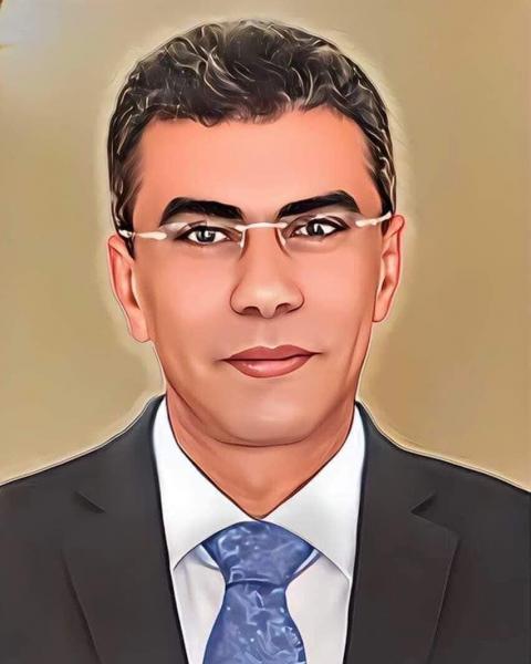 الكاتب الصحفى الراحل ياسر رزق 