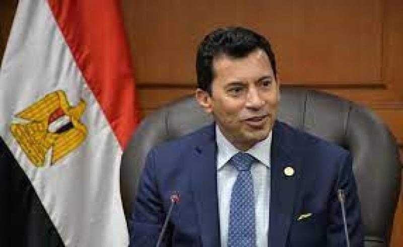 وزير الرياضة : اتصلت بوزير الداخلية للموافقة على حضور 50 ألف مشجع أهلاوى مباراة الهلال السوداني