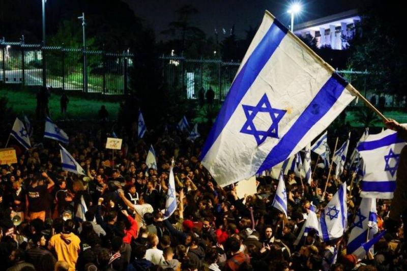 اشتعال المظاهرات بإسرائيل 