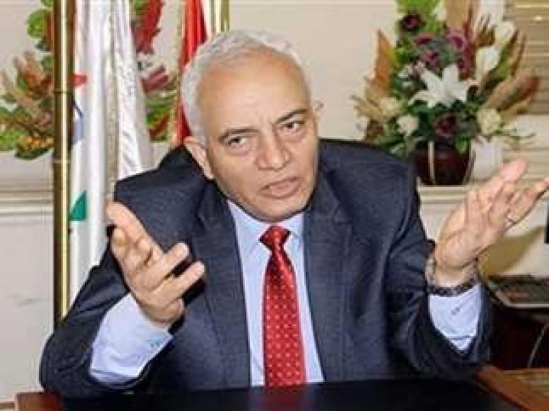 وزير التعليم يكشف عن الطالب المسموح له بتأجيل الامتحان