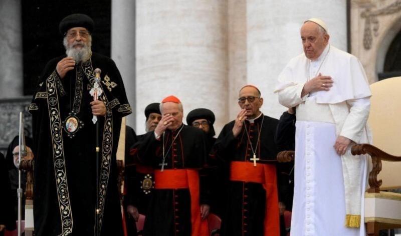 تفاصيل لقاء قداسة البابا تواضروس الثانى مع البابا فرنسيس بابا الفاتيكان