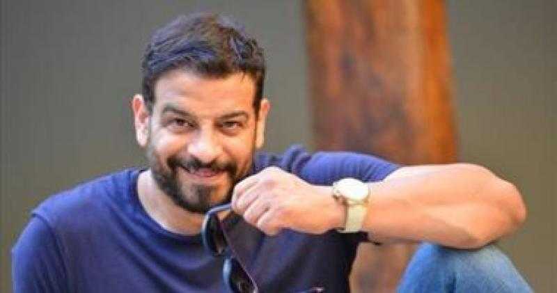 هنيدى ونجلاء بدر وإيهاب فهمى وخالد جلال ينعون الفنان أشرف مصيلحى