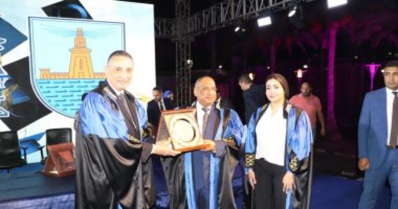 رئيس هيئة قضايا الدولة خلال حفل التكريم
