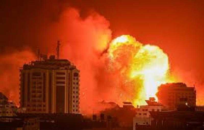 وزير خارجية بريطانيا تورط في ضرب مستشفى بغزة بعد تقديم الضوء الأخضر للإسرائيليين