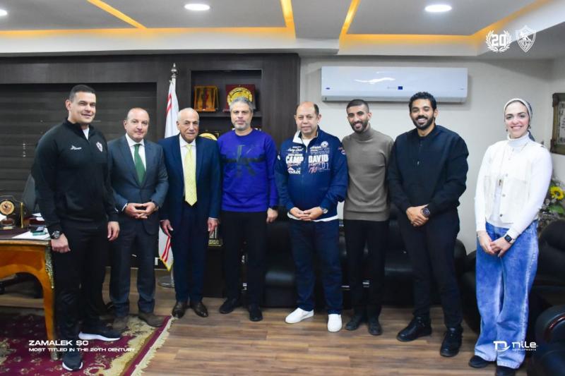 معتمد جمال يتوسط مجلس إدارة الزمالك