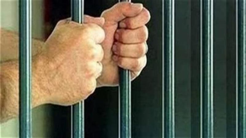 المتهم بقتل صديقه لتعثره في سداد ديونه بالأقصر