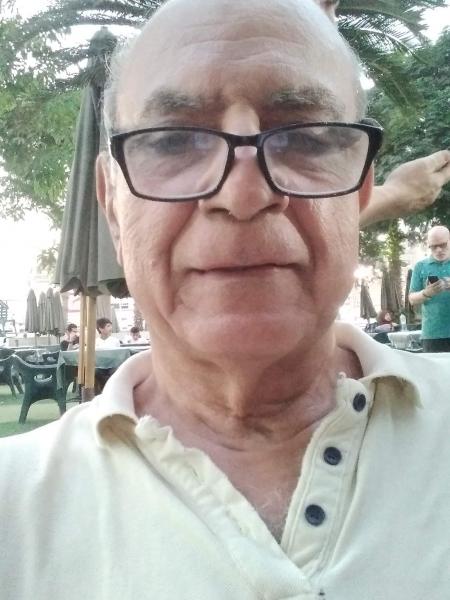 الكاتب الكبير أحمد طه 