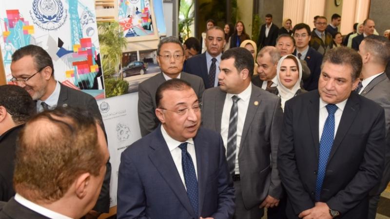 محافظ الإسكندرية يتابع المشروعات الطلابية