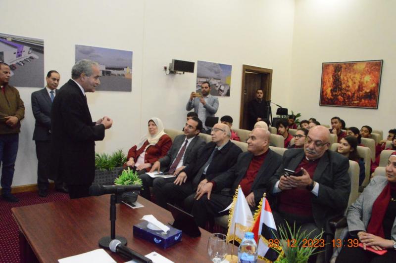 وزير التموين