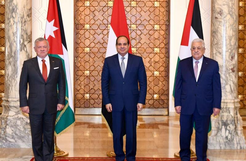 قمة مصرية أردنية فلسطينية بالعقبة
