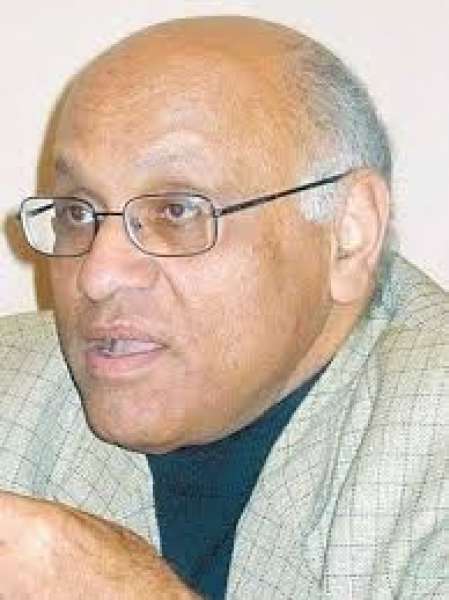 الاديب والكاتب الكبير يوسف القعيد