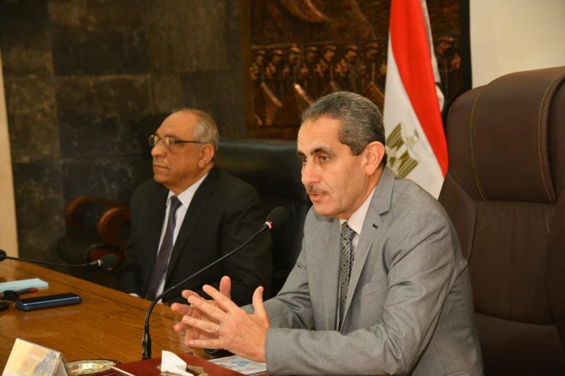 د. طارق رحمى 