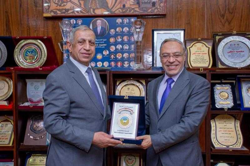 رئيس جامعة طنطا يستقبل رئيس الأكاديمية العربية للعلوم والتكنولوجيا والنقل البحري