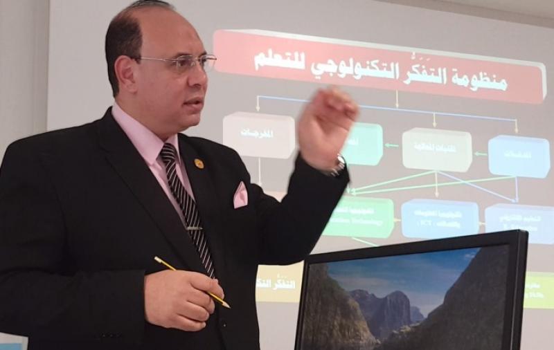 دكتور عماد عبدالهادى محمد صديق