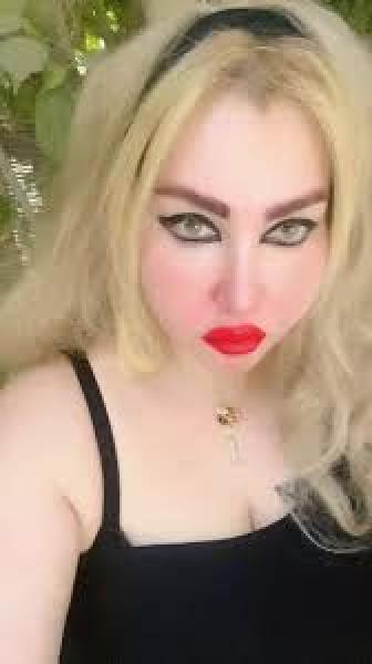 انجي حمادة
