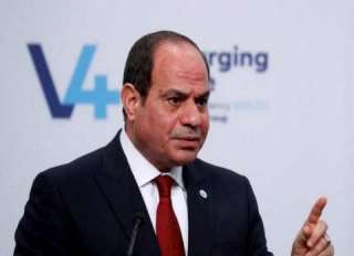 الرئيس السيسي : عمال مصر بذلوا جهدًا خارقًا لإعادة بناء البنية التحتية لمصر