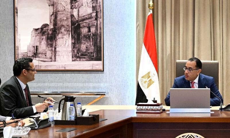 مدبولي ونقيب الصحفيين