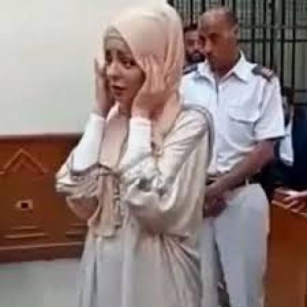 مضيفة الطيران المتهمة