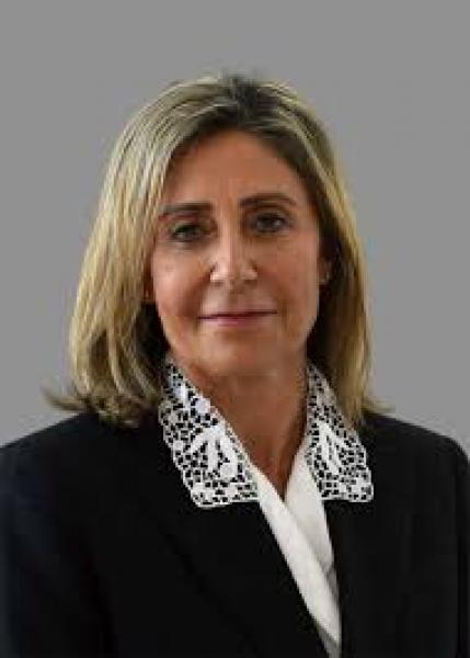 وزيرة الثقافة