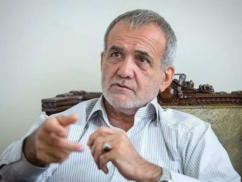 يزشكيان يتصدر السباق الرئاسى الإيرانى