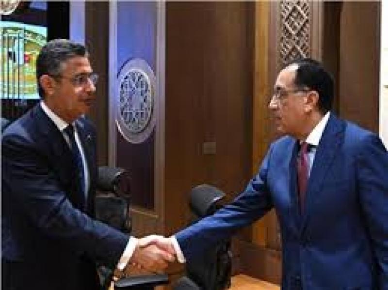 رئيس الوزراء ووزير التموين