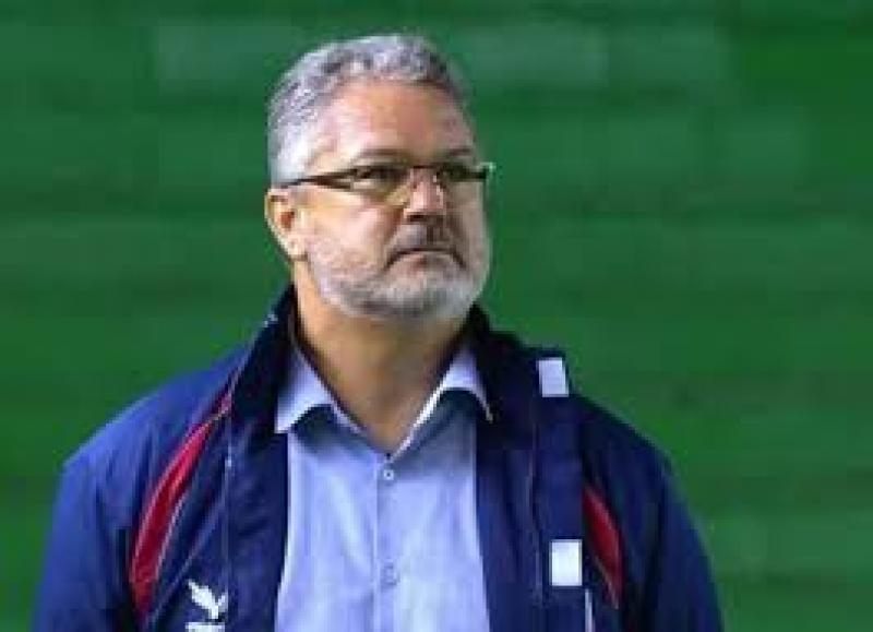 ميكالى مدرب المنتخب الأولمبي
