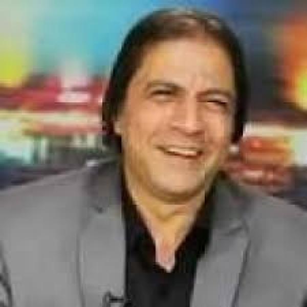 الكاتب الصحفي عبدالنبي عبدالستار