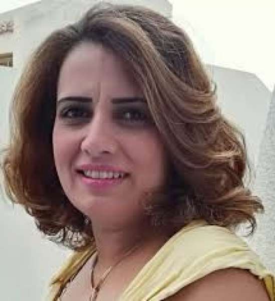 الكاتبة الكبيرة هند منصور