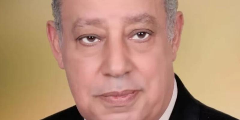 دكتور خيرى شاكر